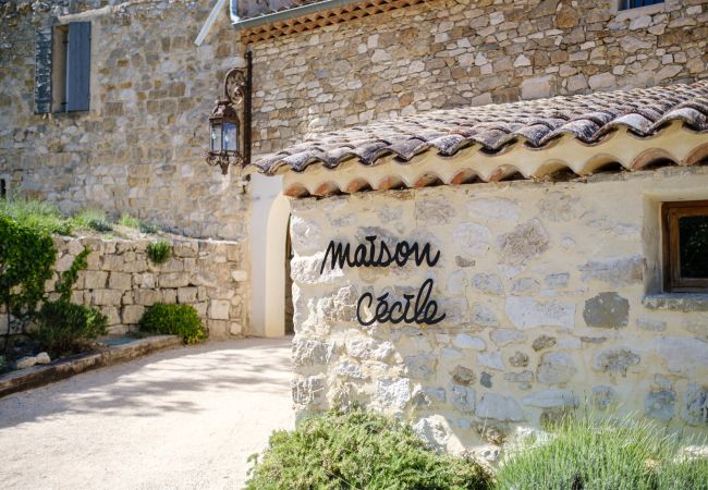 Villa à Pernes les Fontaines - Maison Cécile Villa à Pernes les Fontaines - Maison Cécile