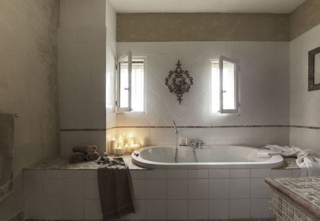 Villa à Pernes les Fontaines - Maison Cécile Villa à Pernes les Fontaines - Maison Cécile