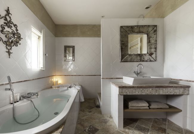 Villa à Pernes les Fontaines - Maison Cécile Villa à Pernes les Fontaines - Maison Cécile