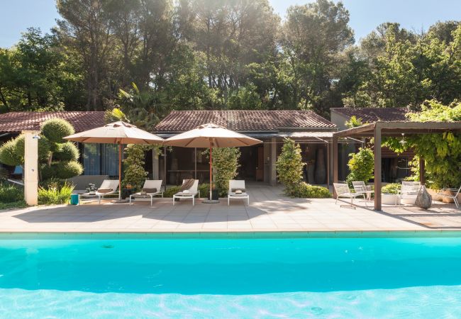Villa in Pernes les Fontaines - Maison Caroline Villa in Pernes les Fontaines - Maison Caroline